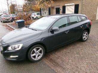  Volvo V-60 2.0 D4 KINETIC CLIMA NAVI 2014/10