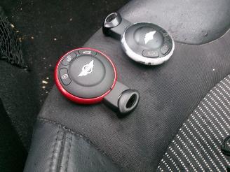 Mini Cooper PEPPER 1.6 I CLIMA PANO picture 21