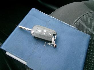 Peugeot 208 1.2 I ALLURE 5 DEURS AIRCO picture 17