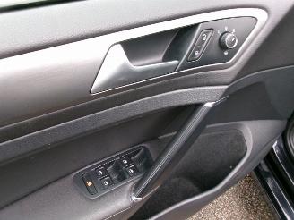 Volkswagen Golf 1.4 TSI HIGHLINE R-DESIGN picture 13