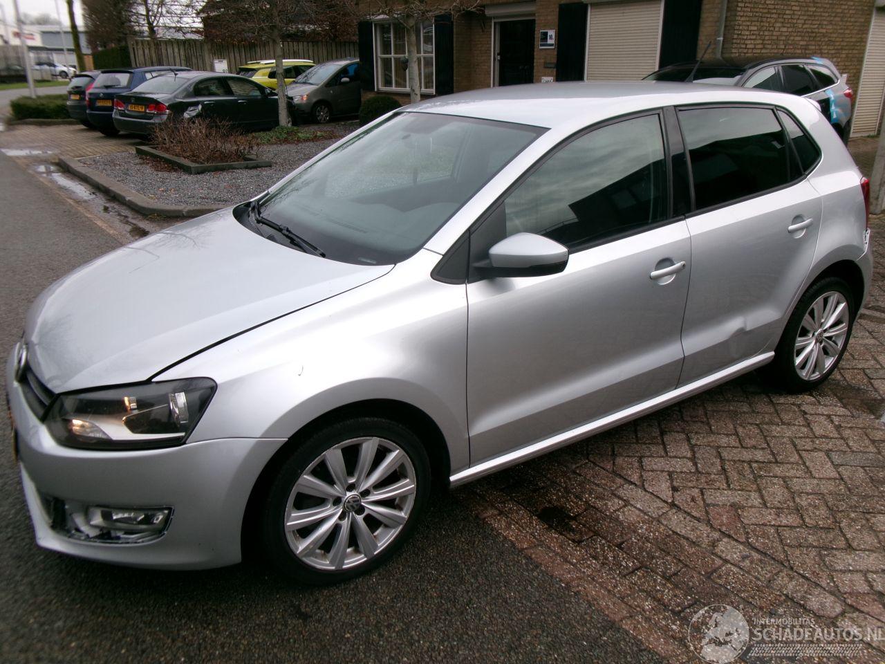Volkswagen Polo 1.4 -16V HIGHLINE