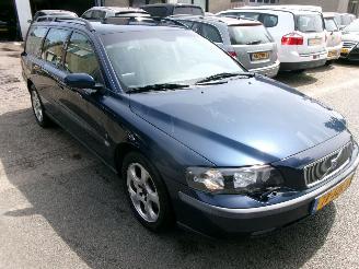 Volvo V-70 2.4 D5 GEARTRONIC BLACK SAPPHIRE EDITION II picture 4