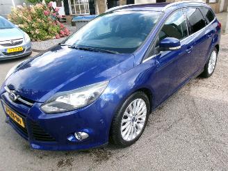 Schadeauto Ford Focus 1.0 I EDITION PLUS CLIMA NAVI 2014/6