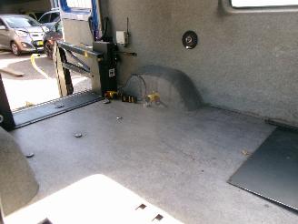 Mercedes Sprinter 208 CDI INVALIDE VERVOER ELEC LIFT picture 10