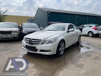 Vrakbiler auto Mercedes E-klasse E (C207), Coupe, 2009 / 2016 E-350 CGI V6 24V 2010/4