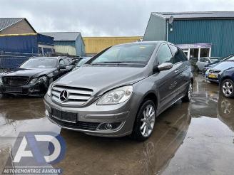 Salvage car Mercedes B-klasse B (W245), Hatchback, 2005 / 2011 2.0 B-200 16V 2006