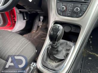 Opel Astra Astra J (PC6/PD6/PE6/PF6), Hatchback 5-drs, 2009 / 2015 1.6 16V Ecotec picture 16