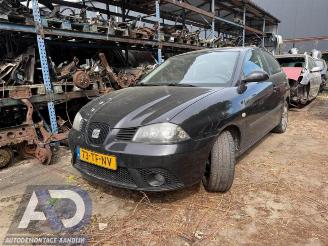Coche siniestrado Seat Ibiza Ibiza III (6L1), Hatchback, 2002 / 2009 1.4 16V 100 2006/8