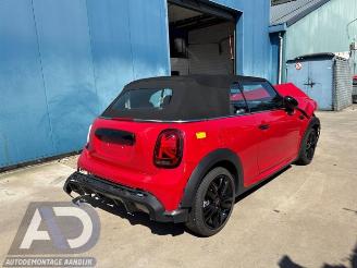 Vrakbiler auto Mini Cooper Mini Convertible (F57), Cabrio, 2014 1.5 12V Cooper 2024/5