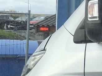 Peugeot Boxer 2.2 HDI picture 30