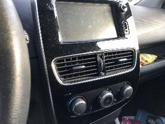 Renault Clio 1.5 DCI picture 19