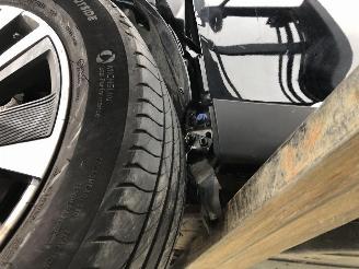 Peugeot 2008 1.2 AUTOMATIQUE picture 15