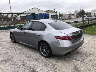 Alfa Romeo Giulia 2.2 D  150 CV picture 3