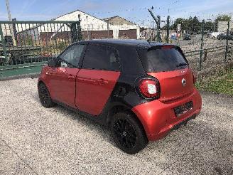 Damaged car Smart Forfour 0.9 