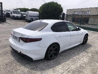 damaged passenger cars Alfa Romeo Giulia 2.2 d 2017/3