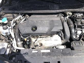Opel Astra 1.6 HYBRIDE picture 15