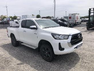 Toyota Hilux 2.4 D4D picture 2