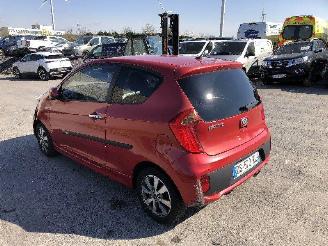 skadebil auto Kia Picanto 1.0 