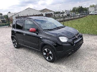 Auto incidentate Fiat Panda 1.0 HYBRIDE   RED 2023/11