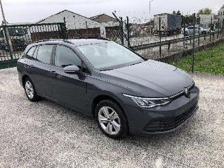 Unfallwagen Volkswagen Golf VIII 1.0 eTSI AUTOMATIQUE 2023/5