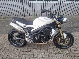 Triumph Speed Triple 2050 picture 2