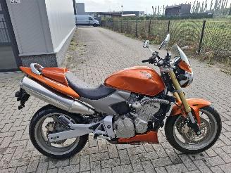damaged motor cycles Honda Hornet 600  2006/1