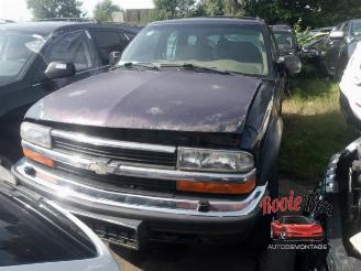 Salvage car Chevrolet Blazer Blazer S10, SUV, 1996 / 2004 4.3 4x4 2002/7