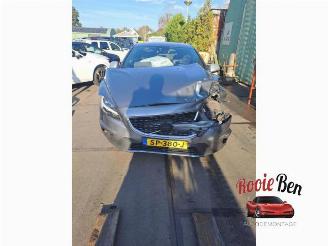 Coche siniestrado Volvo V-40 V40 (MV), Hatchback 5-drs, 2012 / 2019 2.0 D3 16V 2018/5