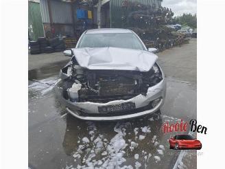 Vrakbiler auto Kia Cee d Cee'd (JDB5), Hatchback 5-drs, 2012 / 2018 1.6 GDI 16V 2014/3