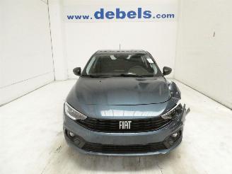 Vaurioauto  passenger cars Fiat Tipo  2021/4