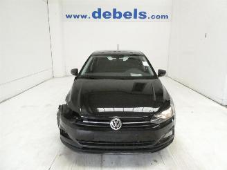 Schadeauto Volkswagen Polo 2.2D MFORTLINE 2021/3