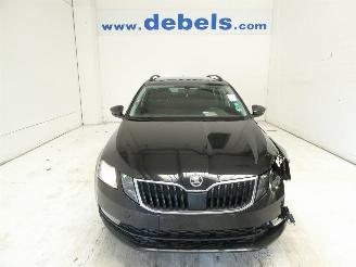 Damaged car Skoda Octavia COMBO 2020/11