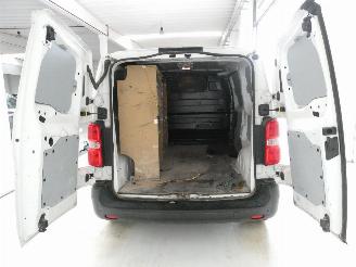 Opel Vivaro 1.5D C EDITION picture 8