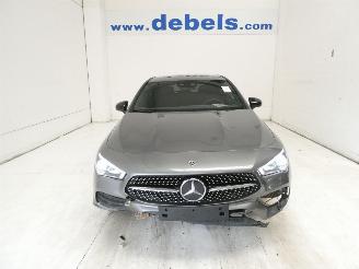 uszkodzony samochody osobowe Mercedes Cla-klasse 180 2020/10