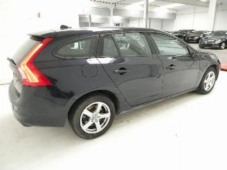 Volvo V-60 2.0 D2 KINETIC picture 7