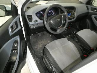 Hyundai I-20 COOL picture 14