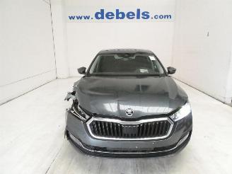 Damaged car Skoda Octavia AMBITION 2020/12