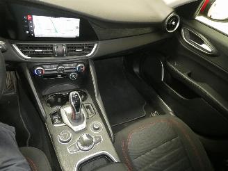 Alfa Romeo Giulia 2.2JTD picture 11