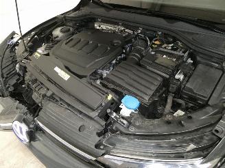 Volkswagen Golf 2.0D  LIFE picture 17