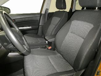 Suzuki Vitara GLX picture 19