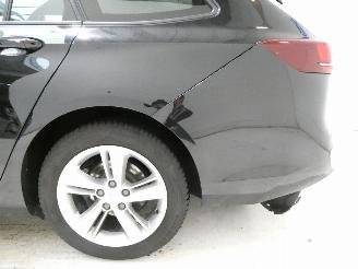 Opel Insignia 1.6D EDITION picture 5