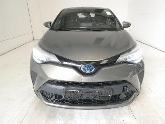 Toyota C-HR  picture 2