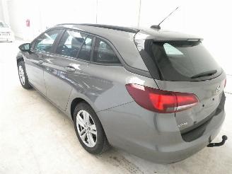 Opel Astra SPORTS TOURER picture 5