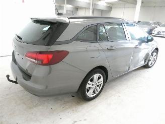 Opel Astra SPORTS TOURER picture 7
