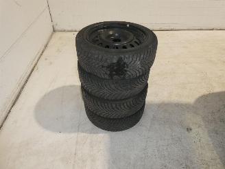 Peugeot 308 III ALLURE picture 22