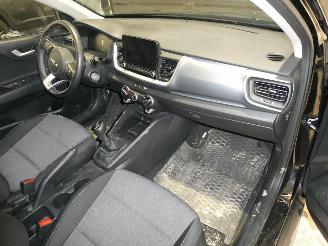 Kia Stonic  picture 19