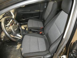 Kia Stonic  picture 23