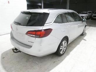 Opel Astra 1.6D INNOVATION picture 10