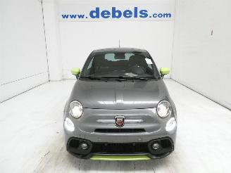 krockskadad bil auto Abarth  500  595 2020/3