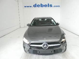 krockskadad bil auto Mercedes A-klasse  2021/2
